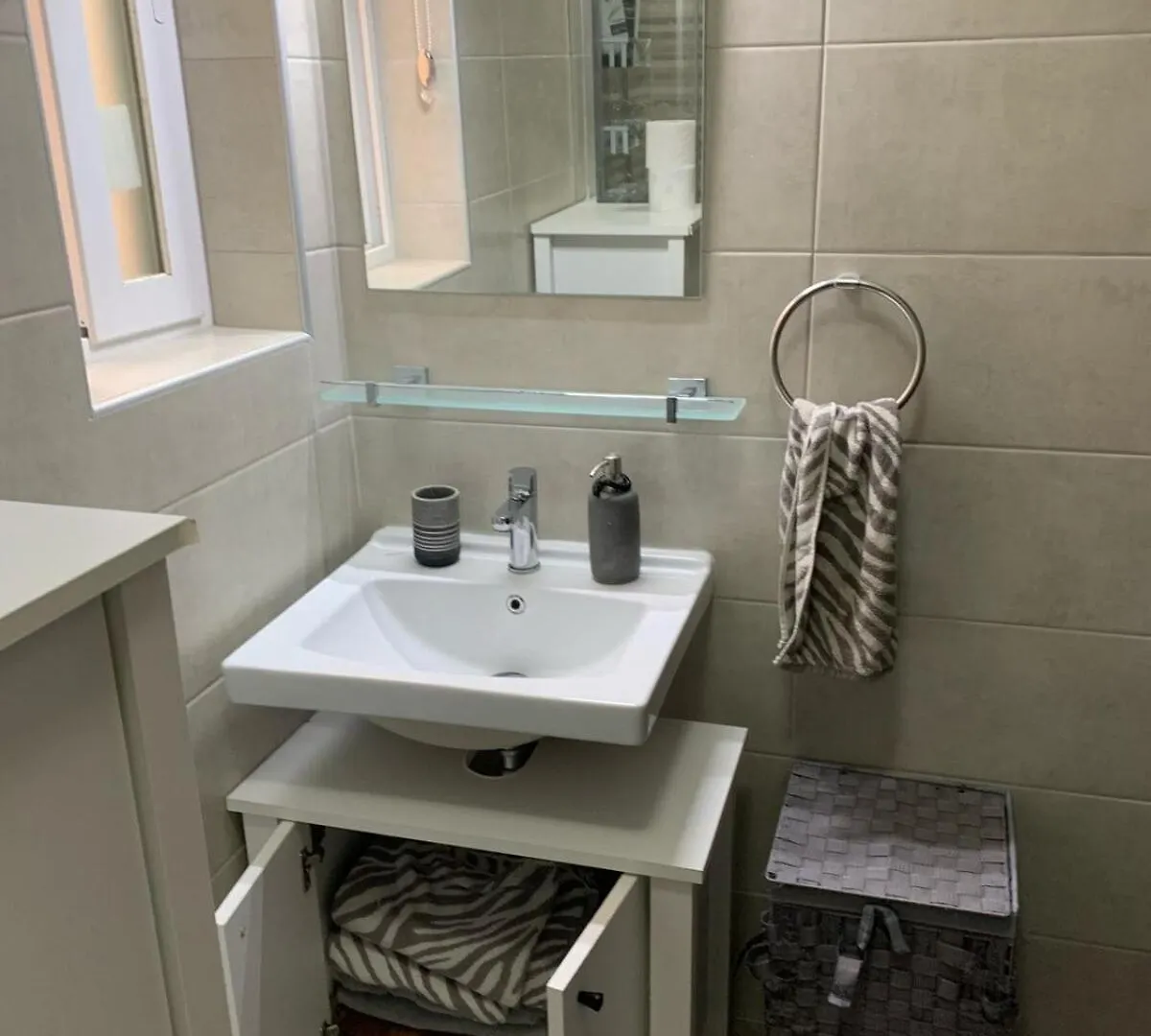 Moon Suites Saint Julian's 0*,